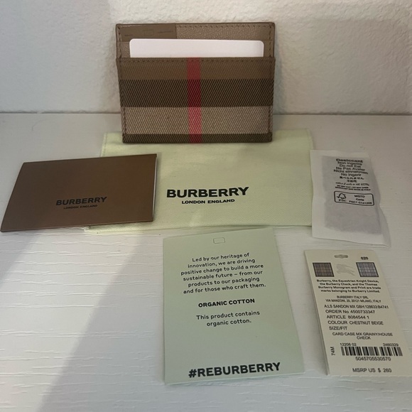 BURBERRY Cardholder, NWT - Picture 1 of 8